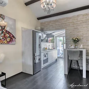 Apartment Penthouse Leonarda With Private Parking Croatia