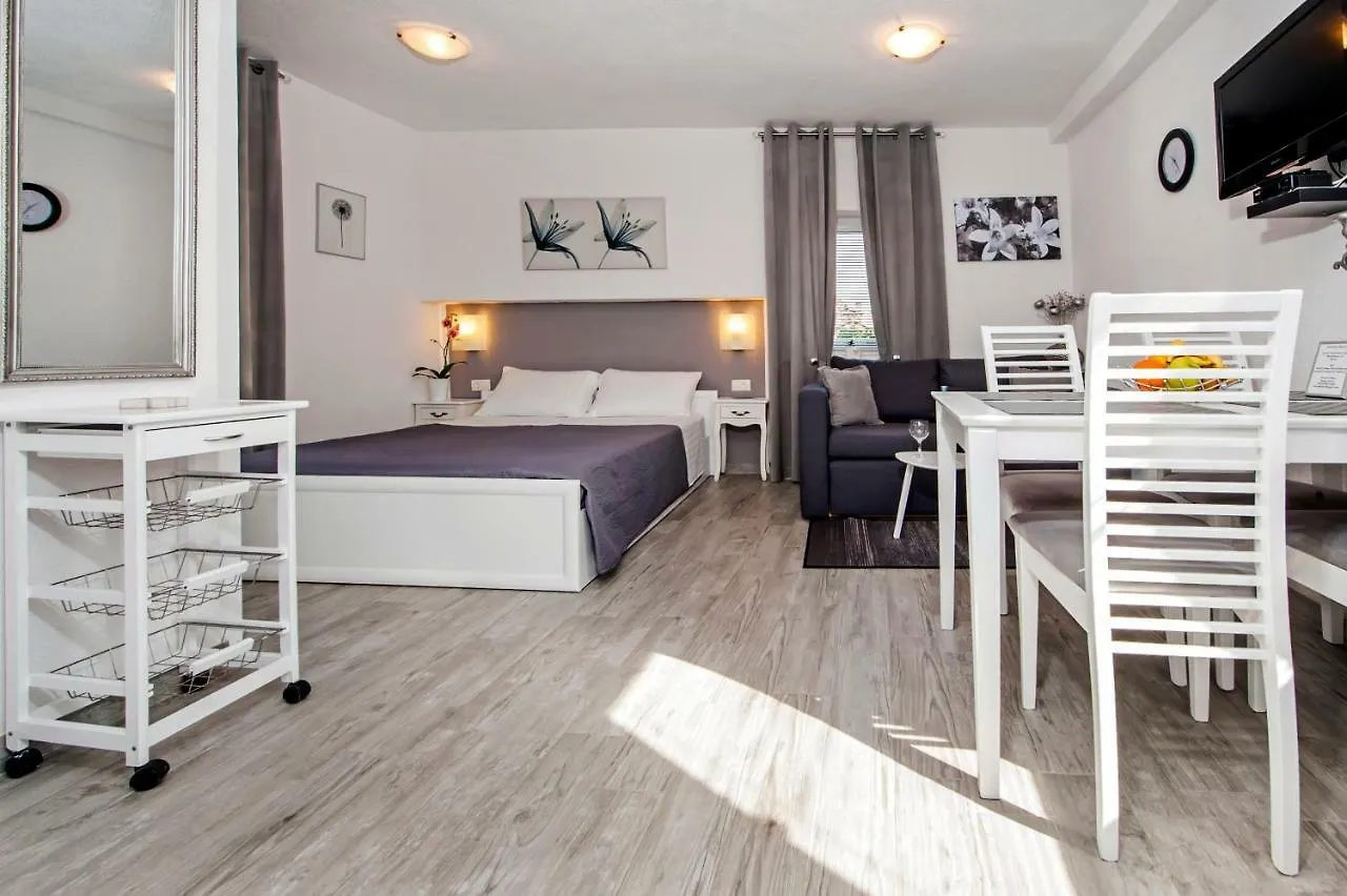 Studio Apartment Sunce Rovinj Croatia